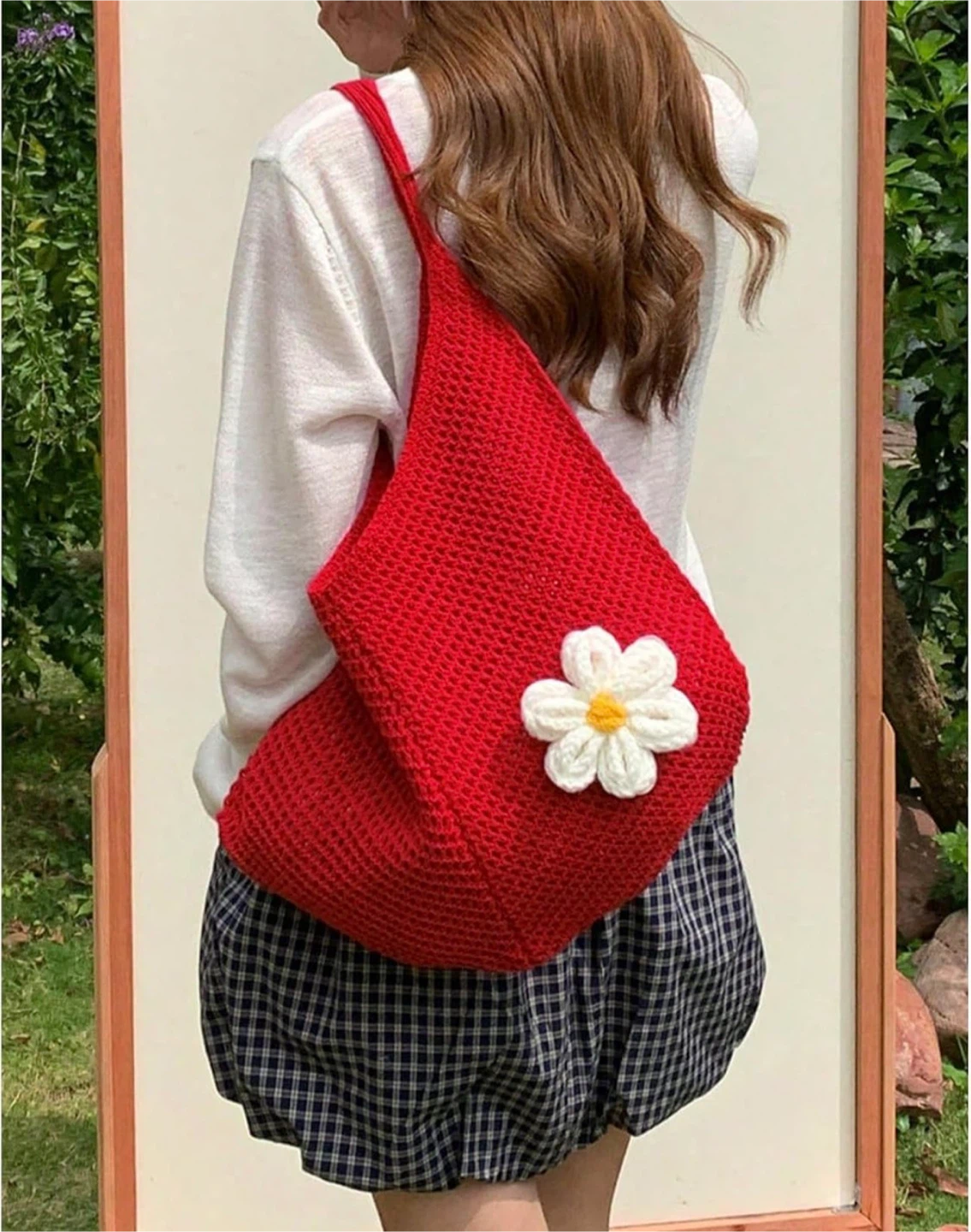 Red Crochet Tote Bag with Flower Detail - photo 3