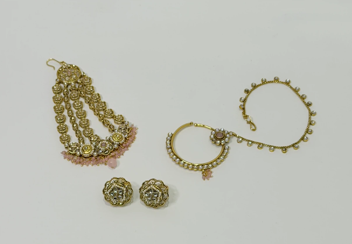 Gold Tone Bridal Jewelry Set with Pink Gems - photo 3