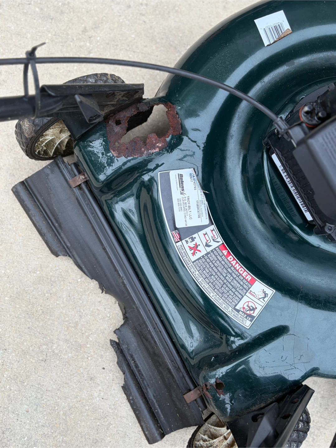 Bolens 22" Push Mower with Briggs & Stratton 4.0 HP Engine - photo 5