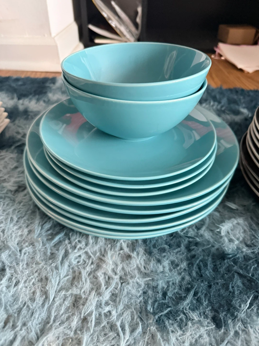 Selling a plate set with bowls
