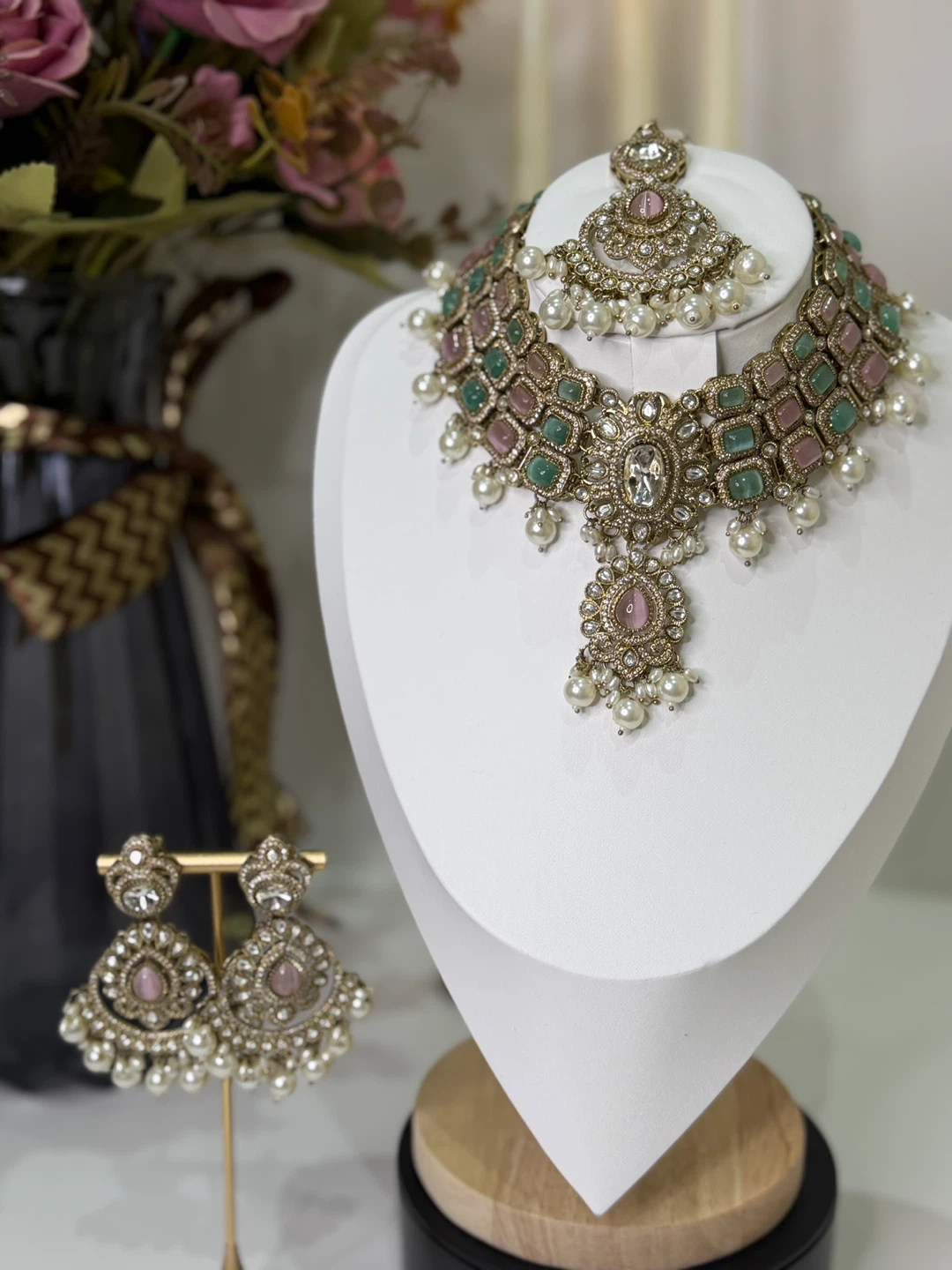 Gold-tone Kundan Necklace and Earring Set with Pearls