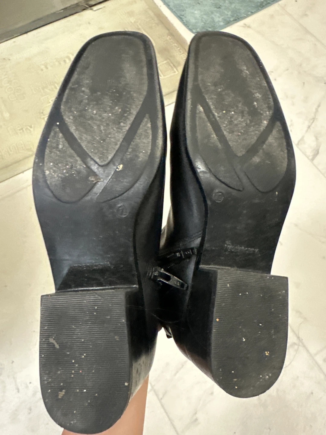 Black Leather Ankle Boots - photo 4