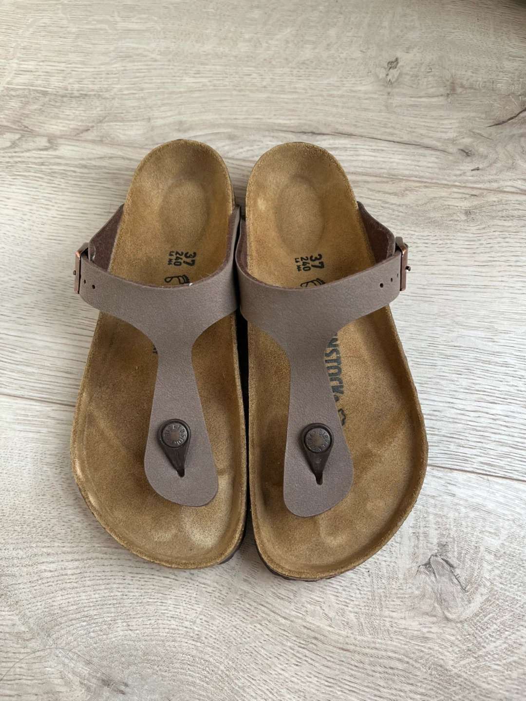 Brand New Birkenstock Gizeh Sandals - Size 37 - photo 2