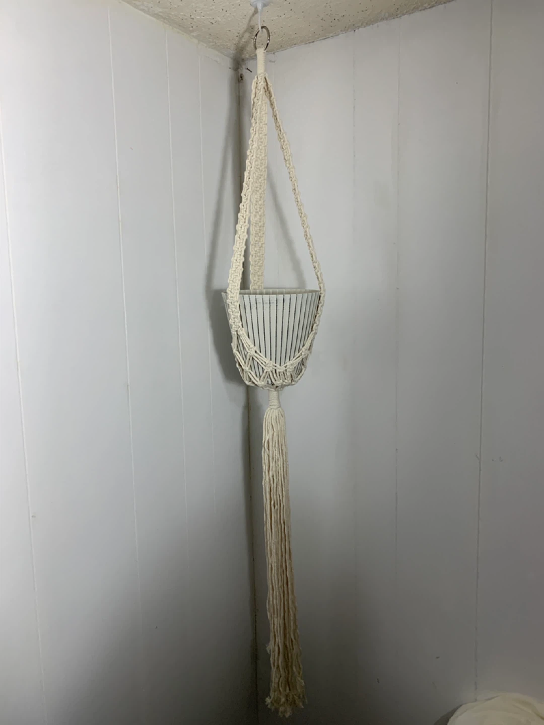 White Macrame Plant Hanger with White Pot. NEW.