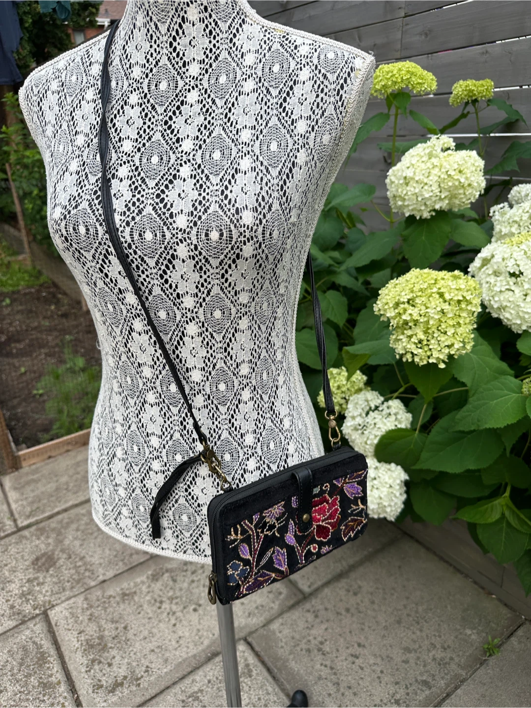 Sakroots Embroidered Black Wallet/Crossbody Bag - photo 3