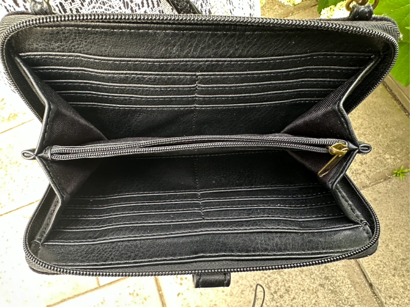 Sakroots Embroidered Black Wallet/Crossbody Bag - photo 4