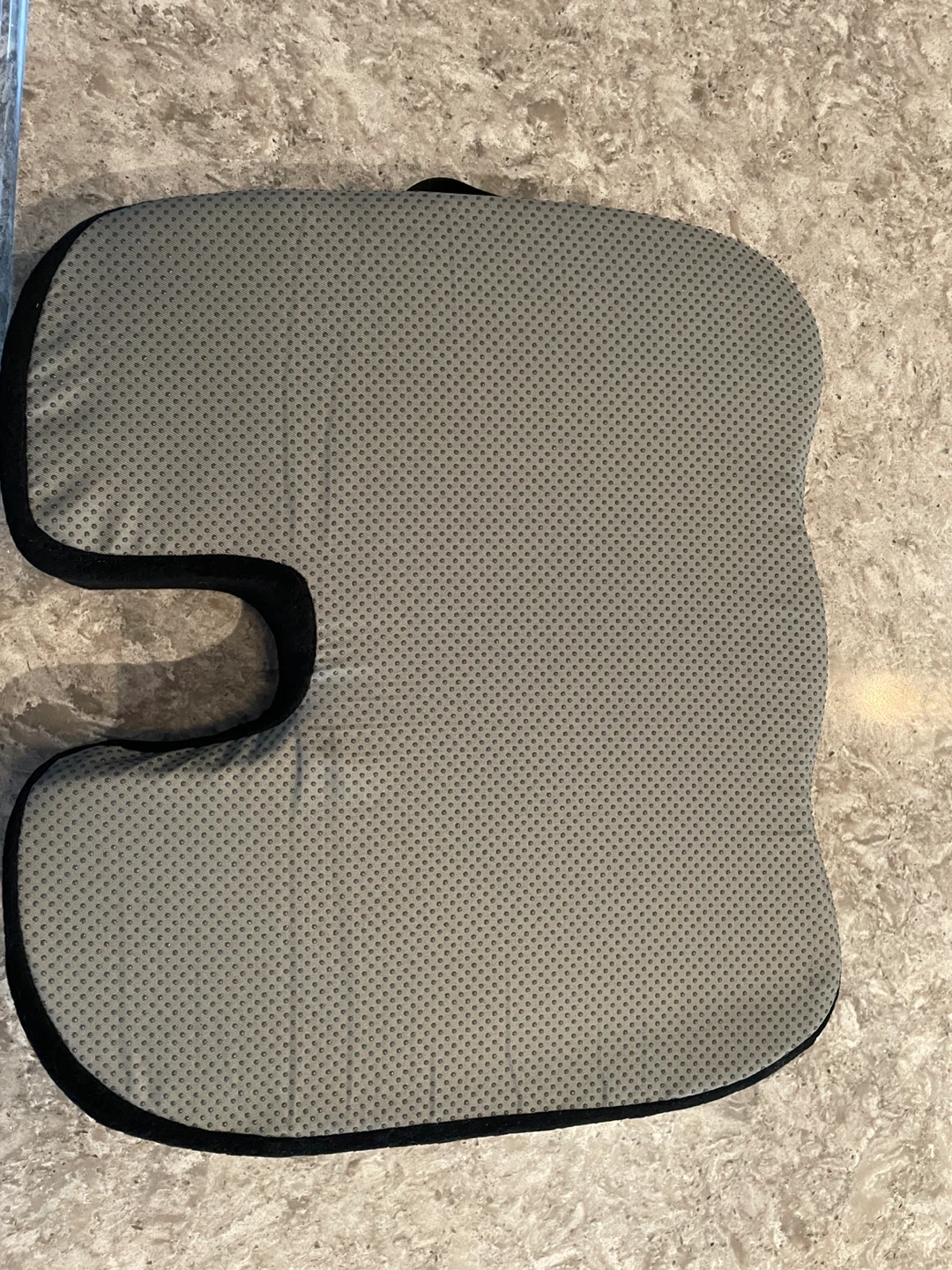 Fomi Extra Wide and Thick Firm Coccyx Seat Cushion - photo 3