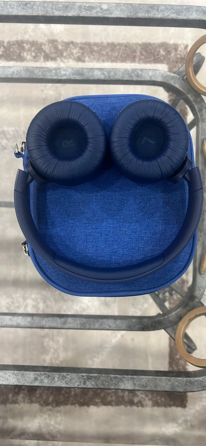 JBL Wireless Headphones with Case