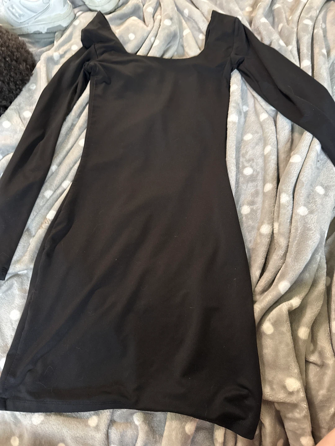 Black long-sleeve dress