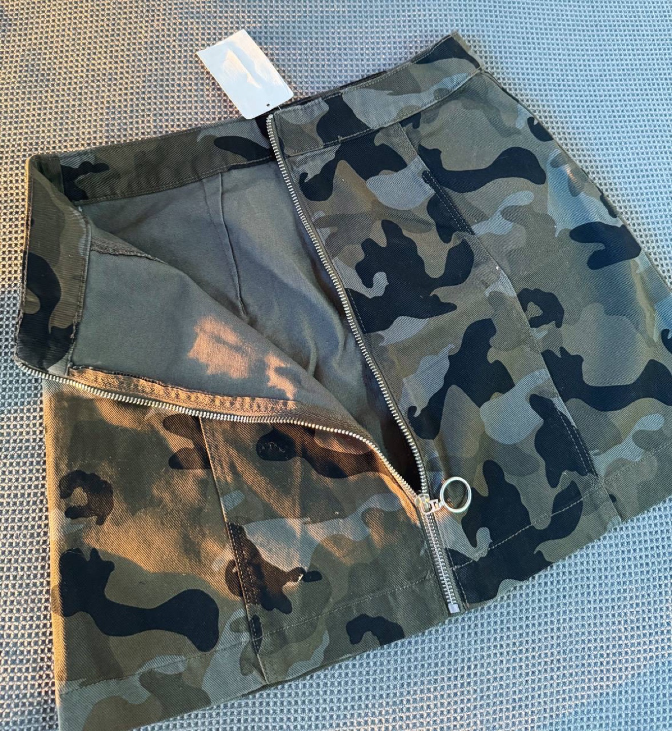 H&M Camo Mini Skirt, M - photo 2