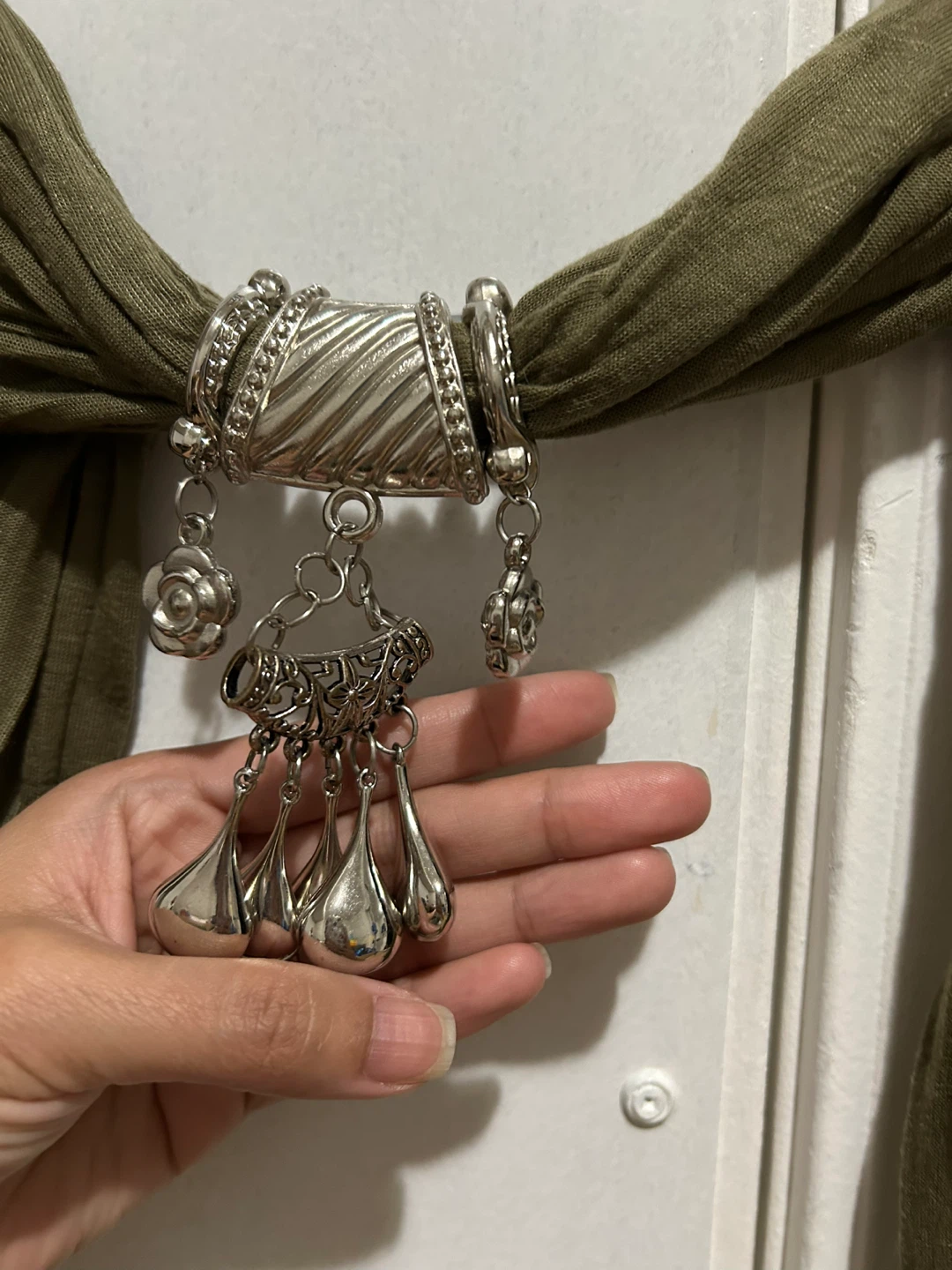 Olive Green Scarf with Silver Tassel Clasp - photo 2