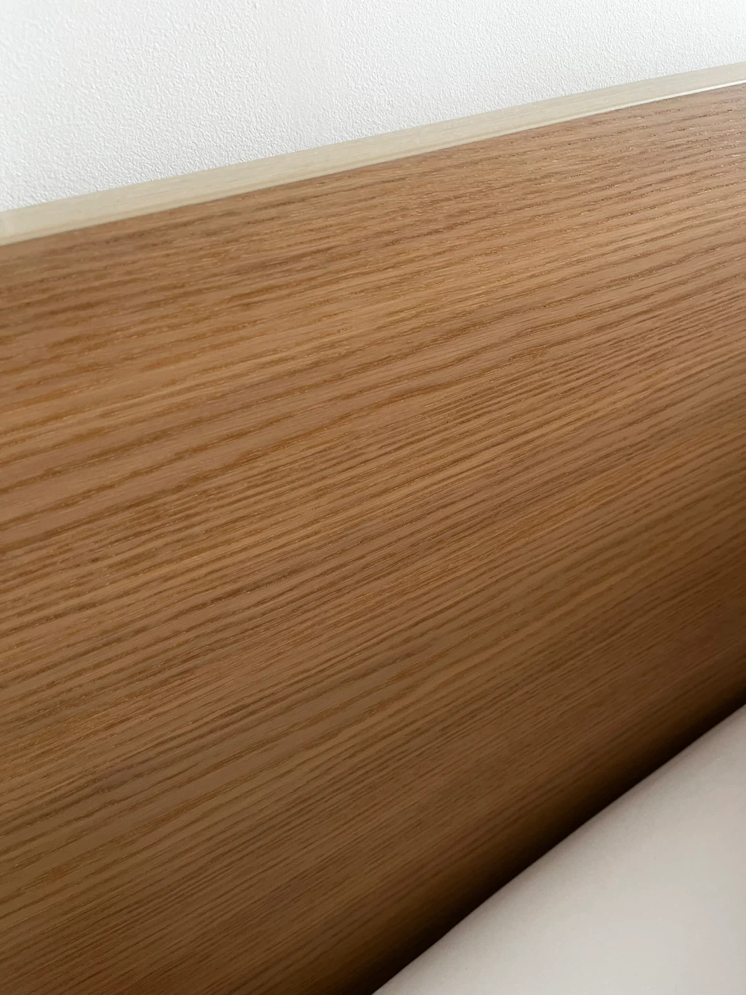 Wooden Bed Frame,2 Nightstand, 2 lamps and 4 DIY bottom drawers - photo 4