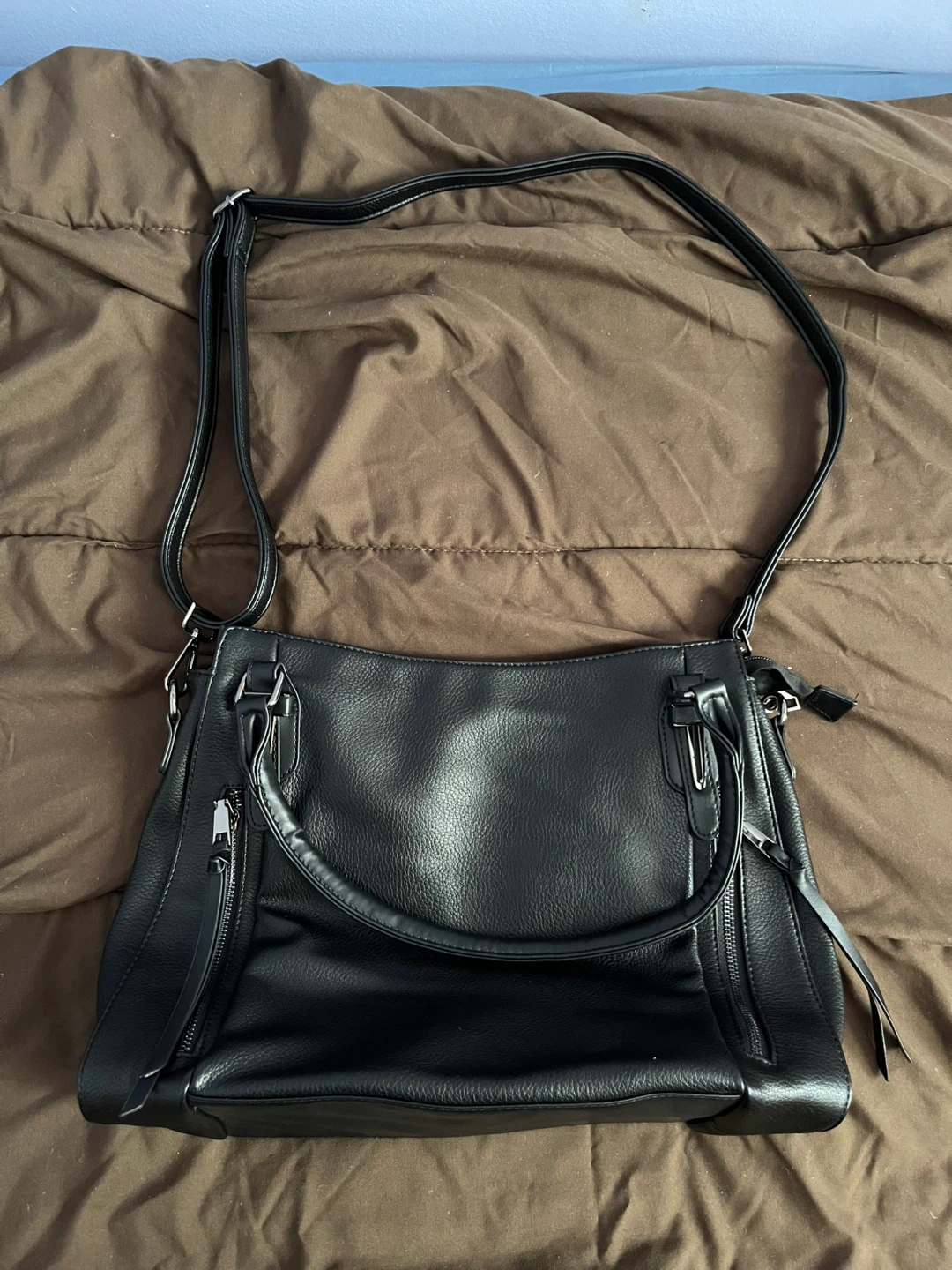 Crossbody purse