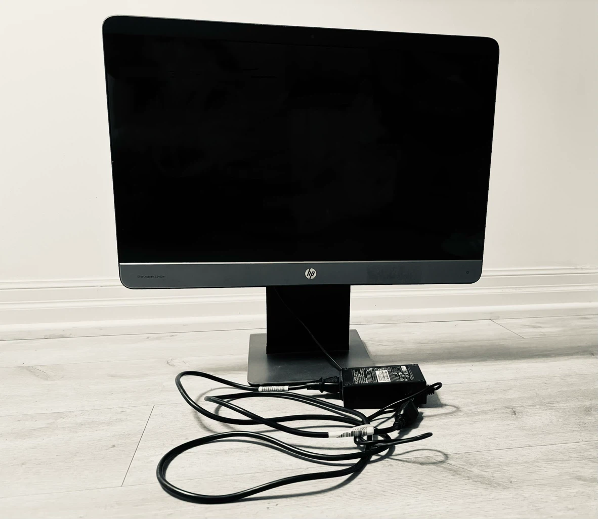 HP EliteDisplay S240ml 24" LCD Monitor