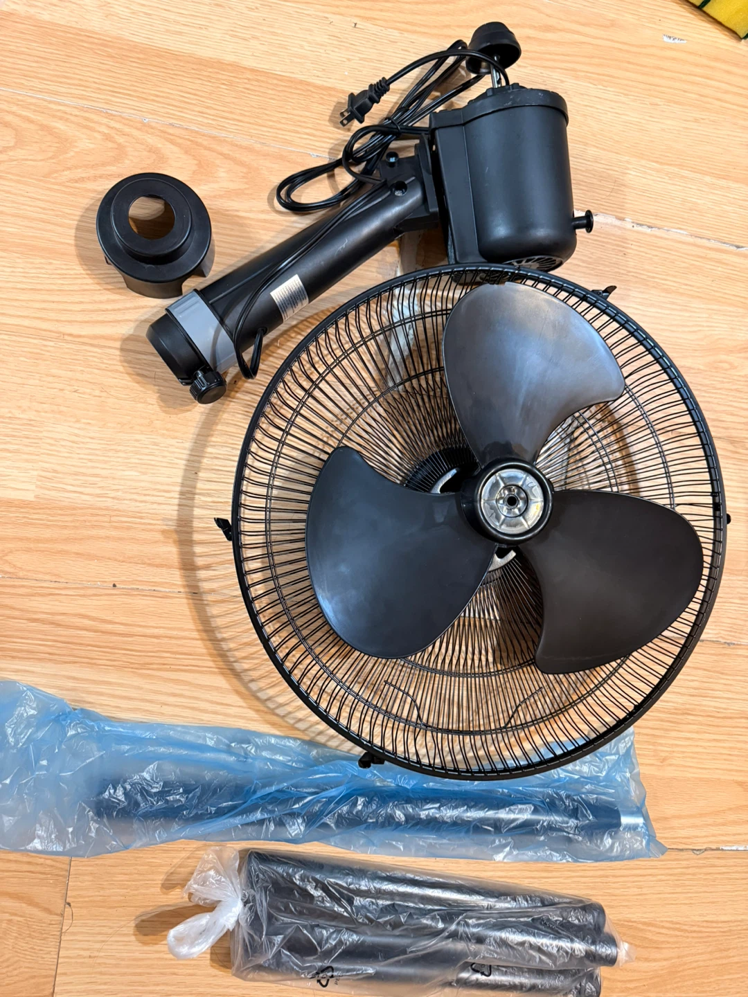 MAINSTAYS 16-Inch Pedestal Stand Fan