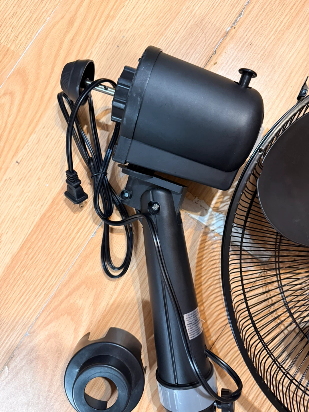 MAINSTAYS 16-Inch Pedestal Stand Fan - photo 2