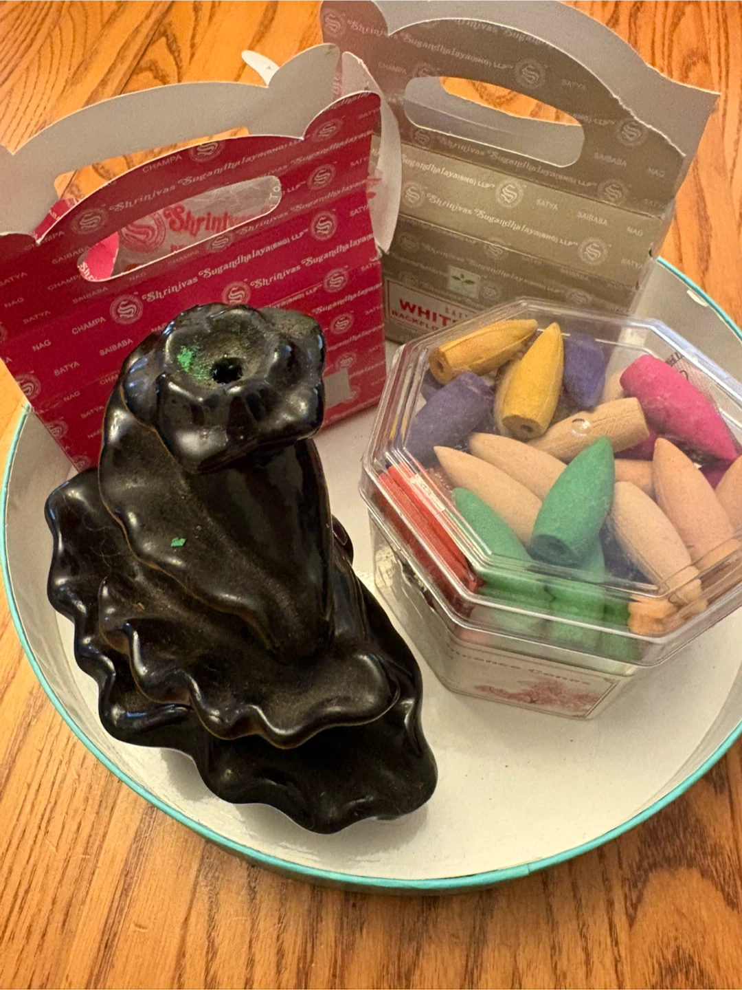 Incense set including burner and assorted cones