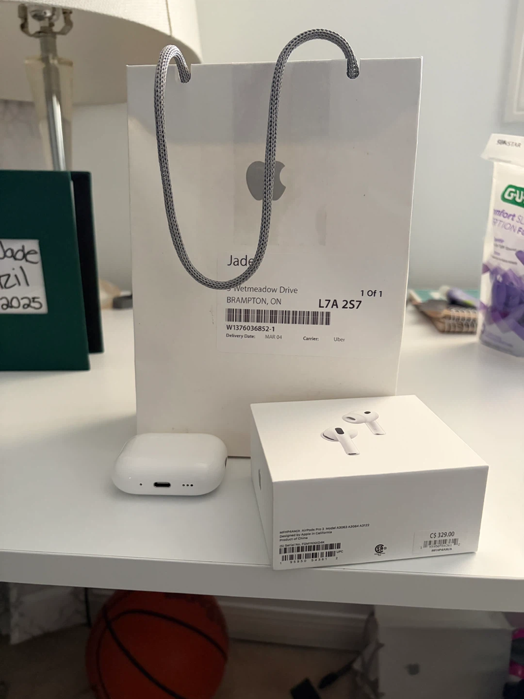 Apple AirPods Pro (3rd Gen) - White