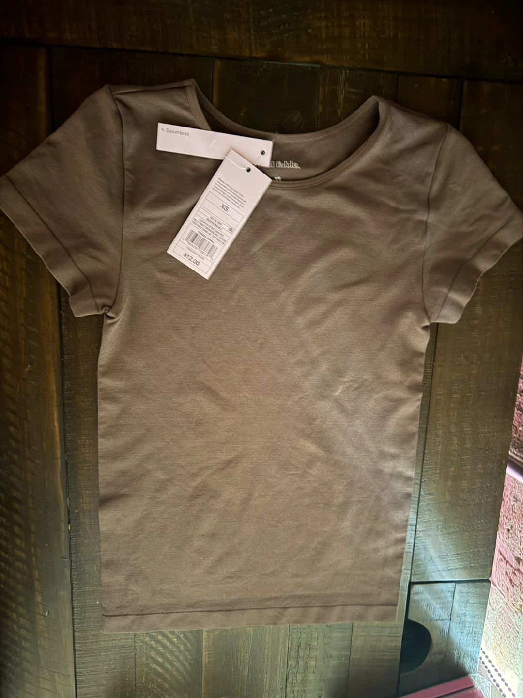 Wild Fable Seamless T-Shirt XS Brown