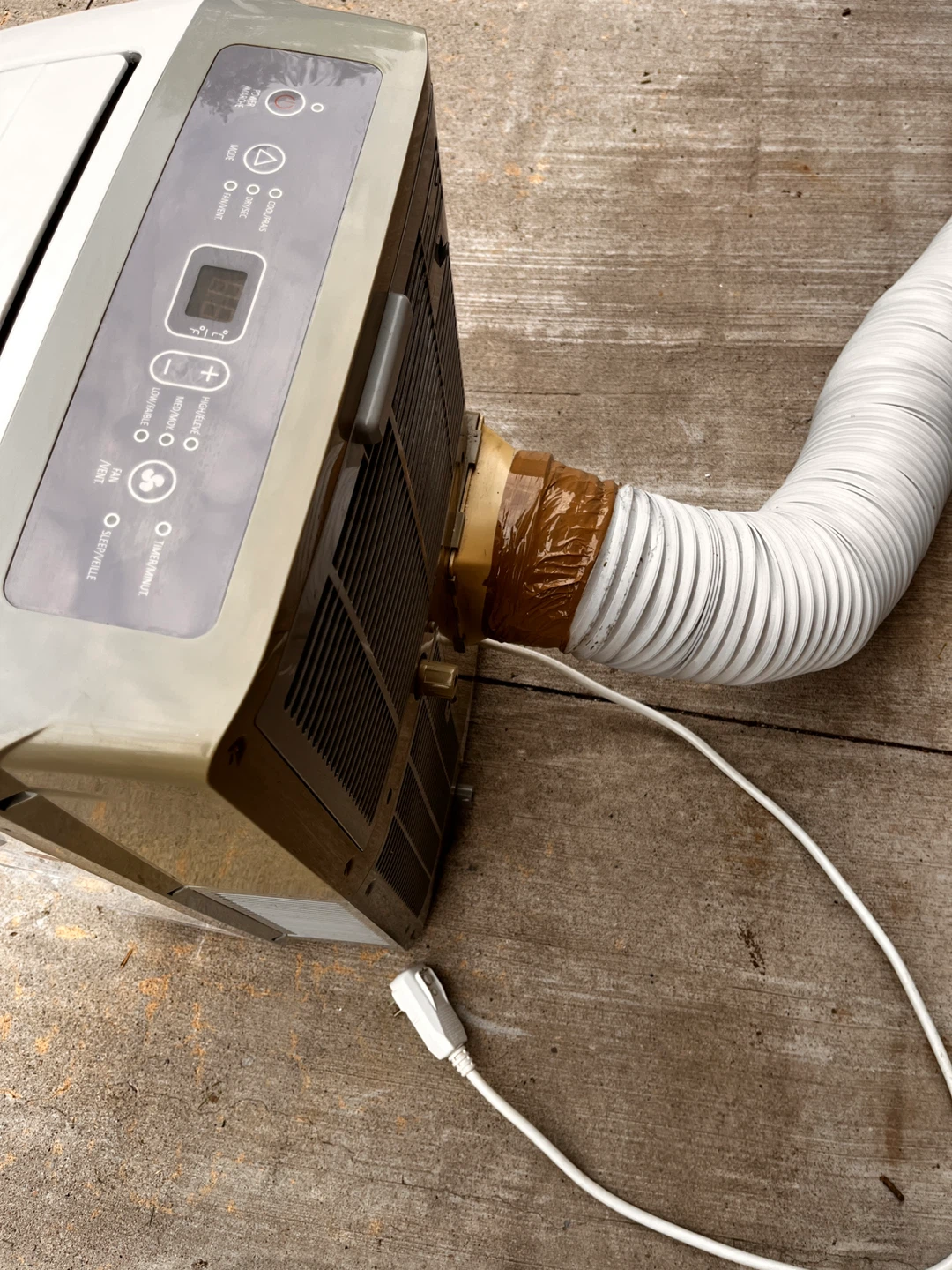 Hisense Portable Air Conditioner - photo 5