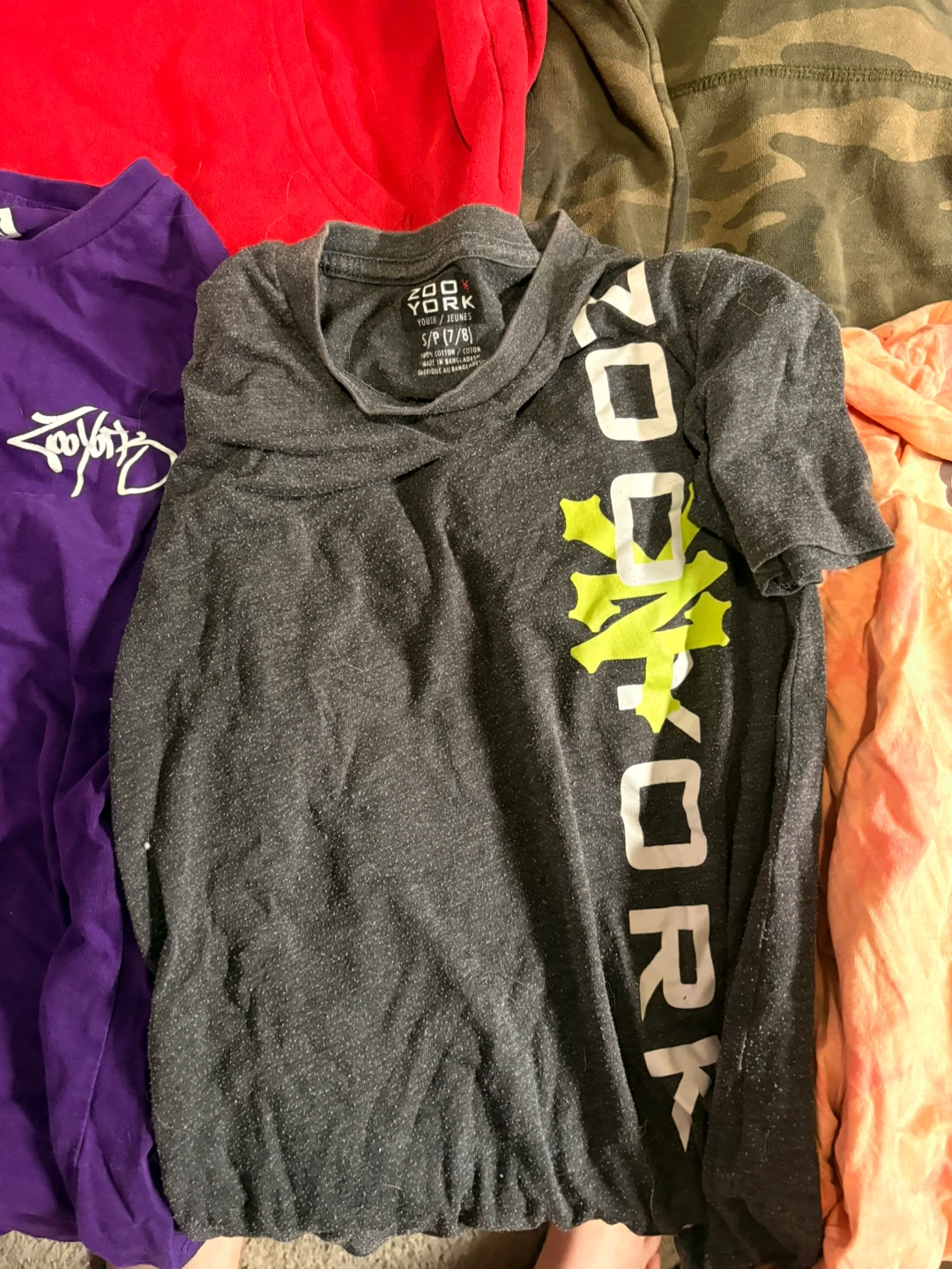 Zoo York T-Shirts and Hoodies Bundle - photo 3