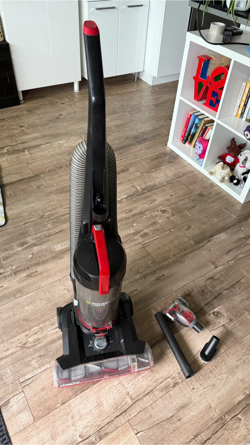 Bissell PowerForce bagless Vacuum Cleaner - photo 3