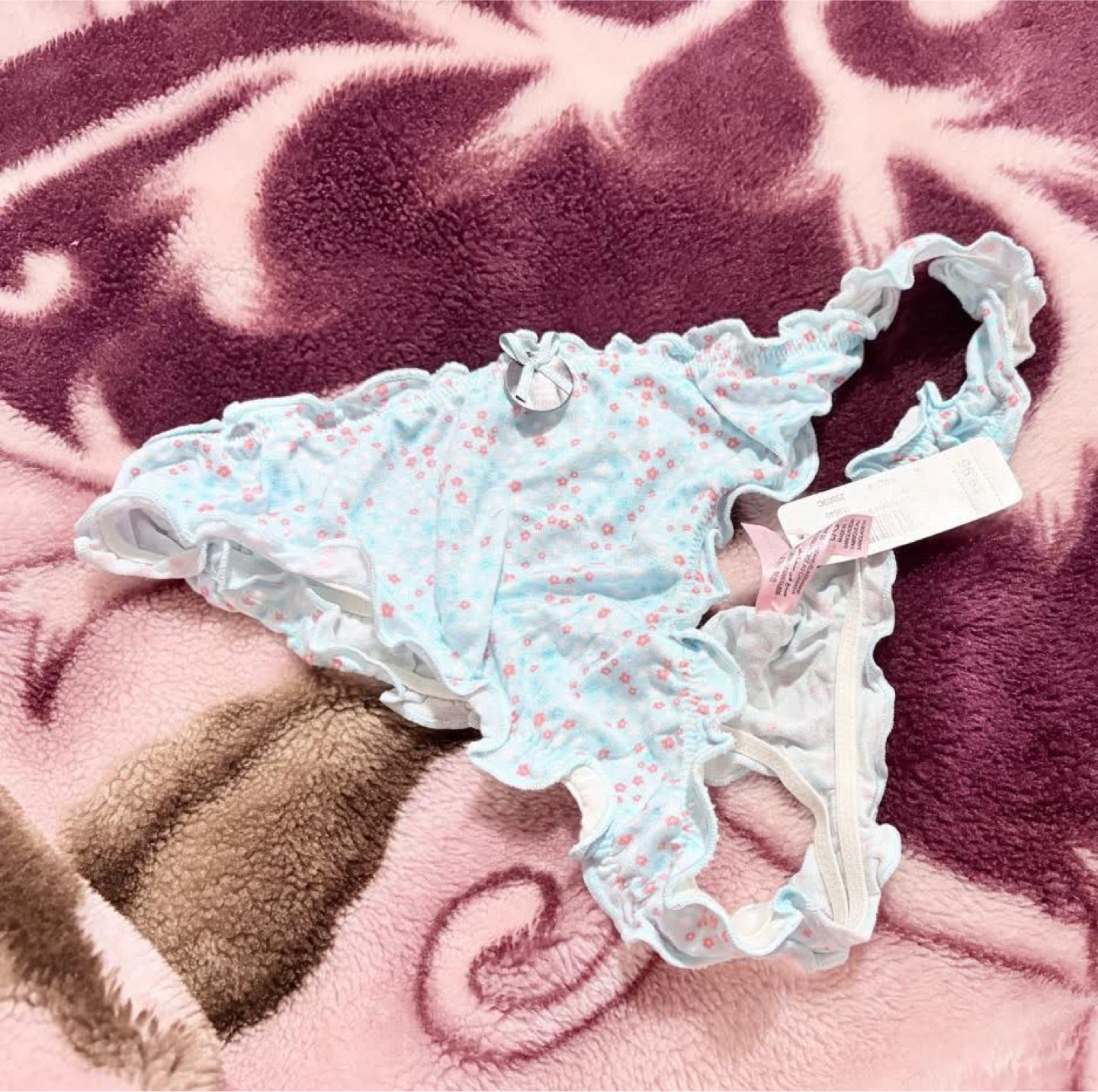 La Vie en Rose G-String Panties Floral Print