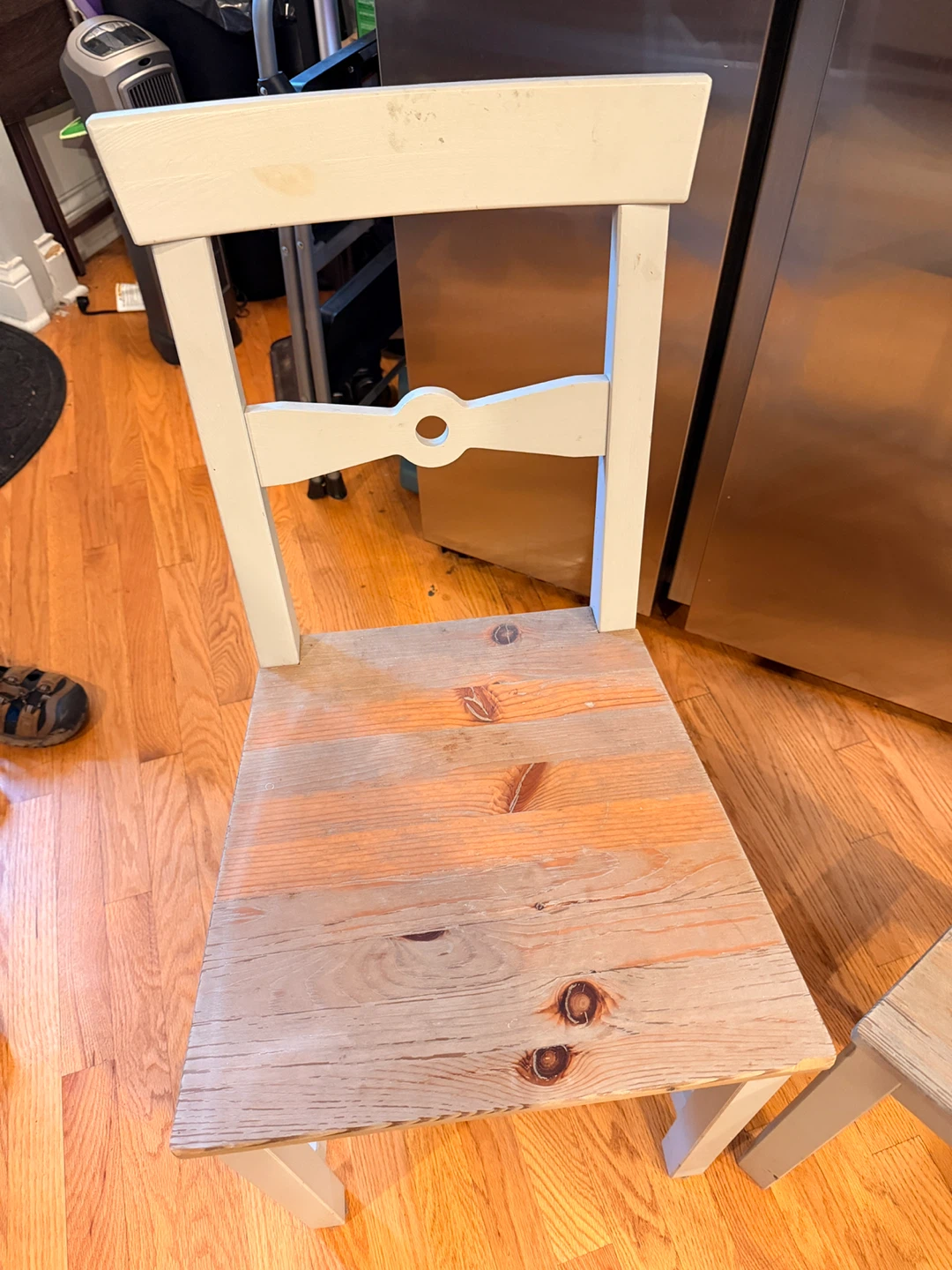 Wooden Dining Chair 2for$15 - photo 2