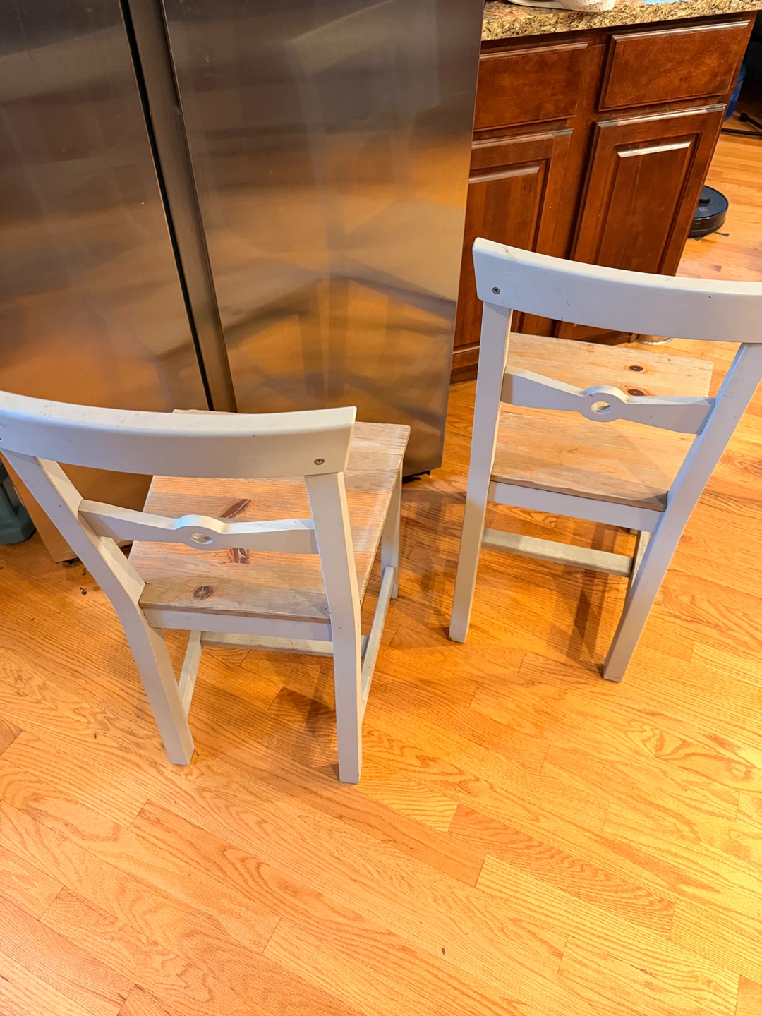 Wooden Dining Chair 2for$15 - photo 5