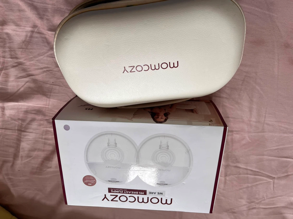 Momcozy MS Wearable Breast Pumps with Case - photo 3