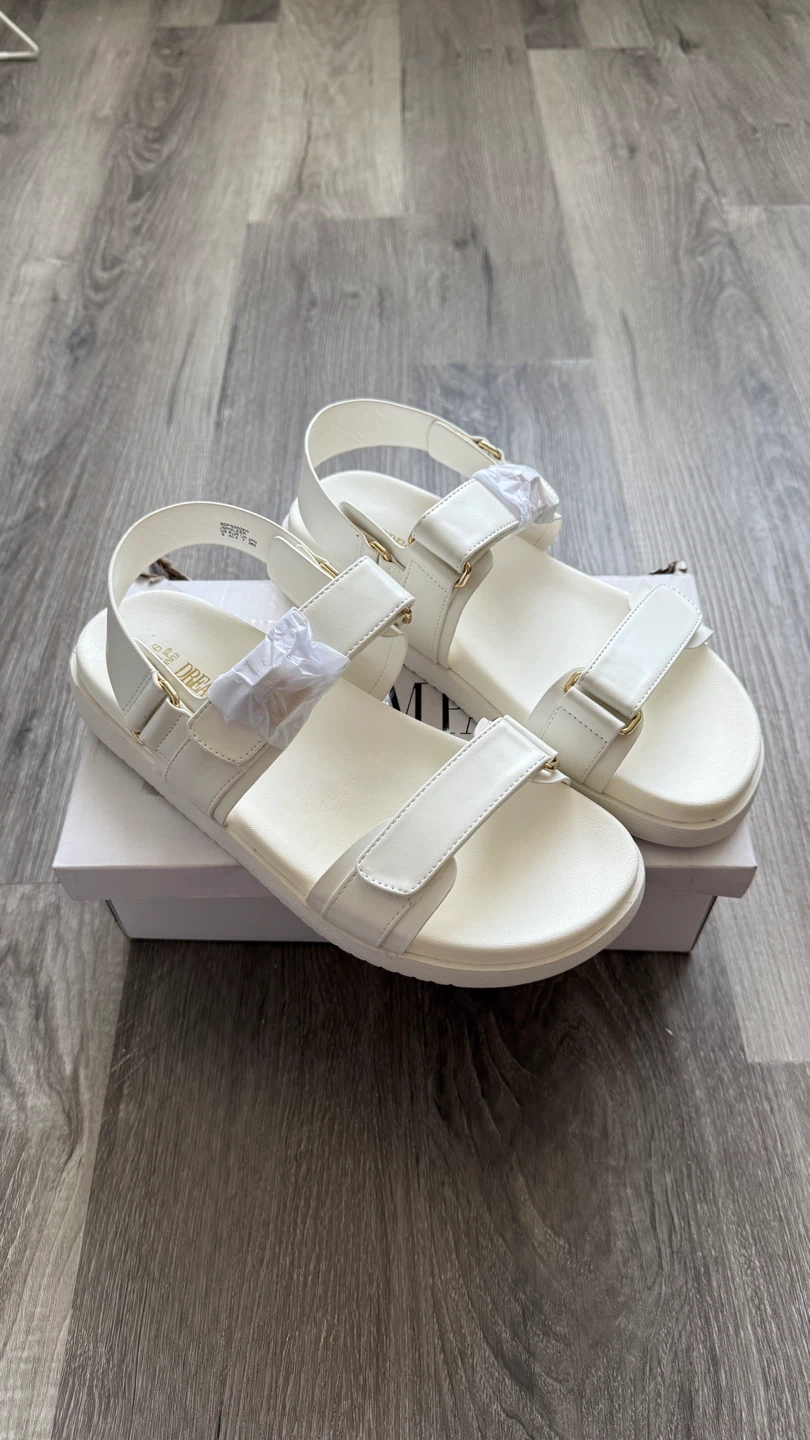 Size 9 New Women's Casual Sandals
