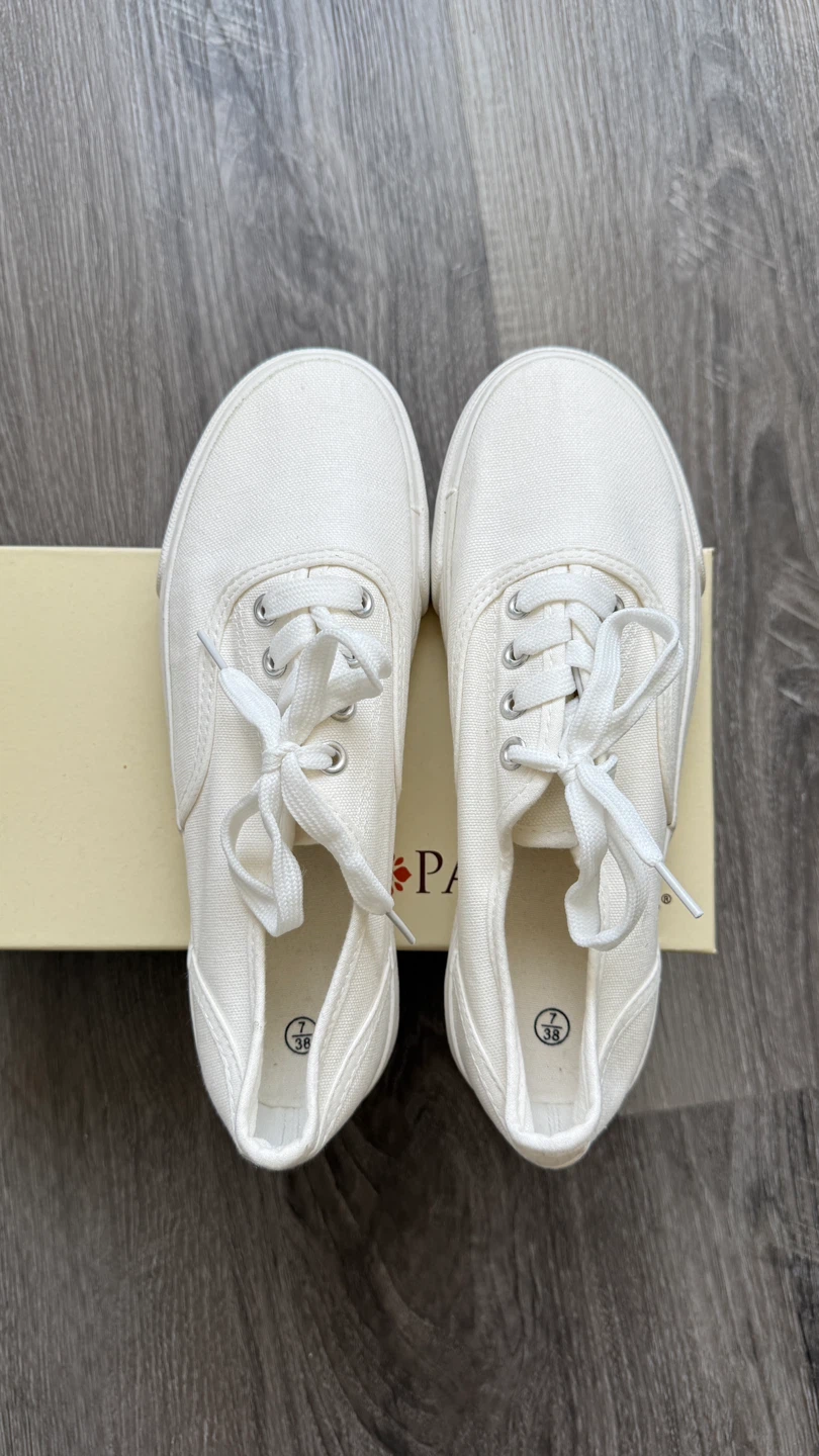 New Women's Casual White Canvas Sneakers - Size 7 (EU 38) - photo 4
