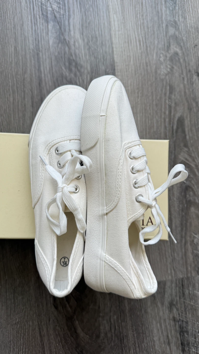 New Women's Casual White Canvas Sneakers - Size 7 (EU 38) - photo 5