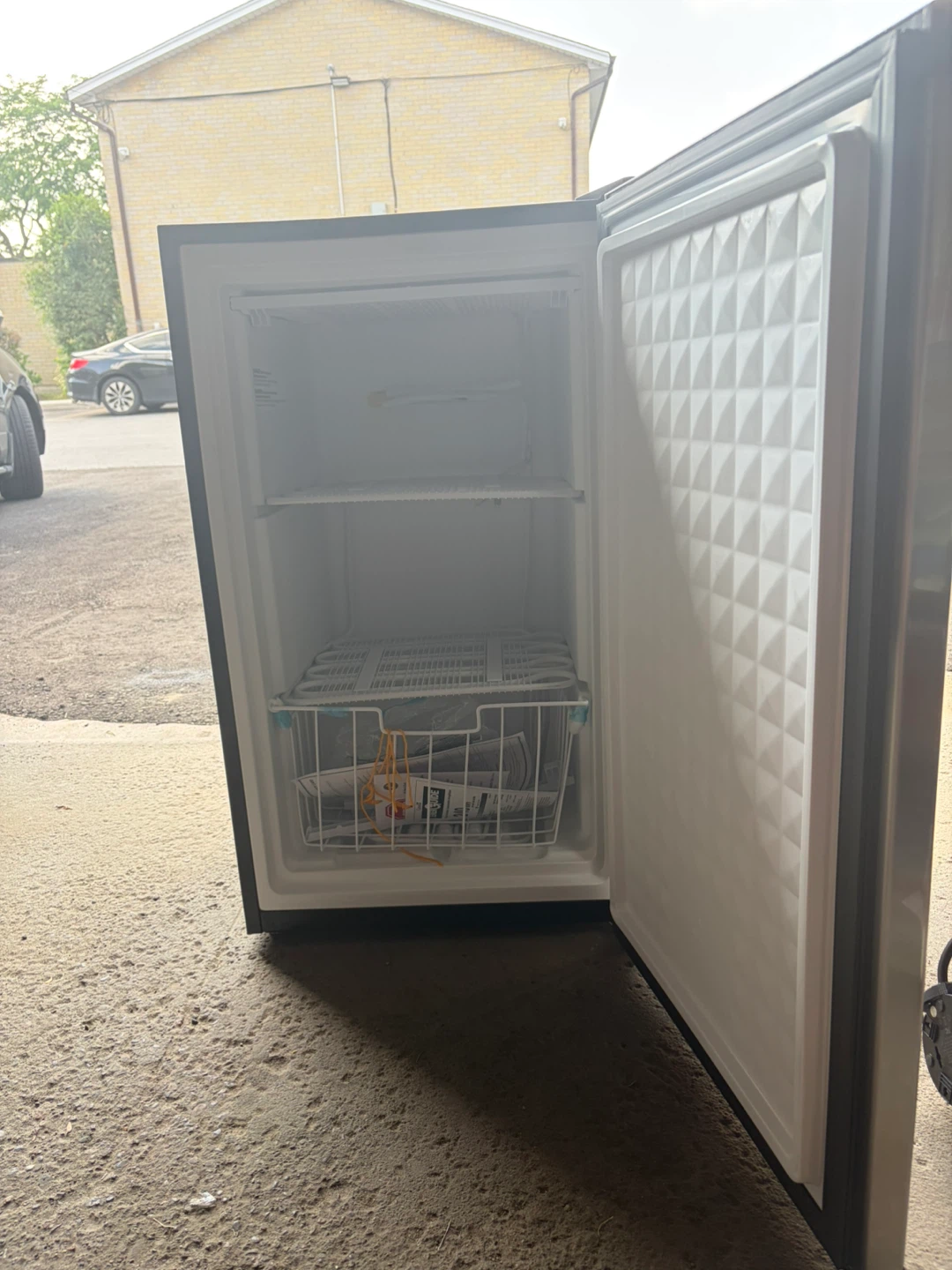 NEW Arctic King 3.0 Cu. Ft. Mini Fridge – Brand New in Box - photo 4
