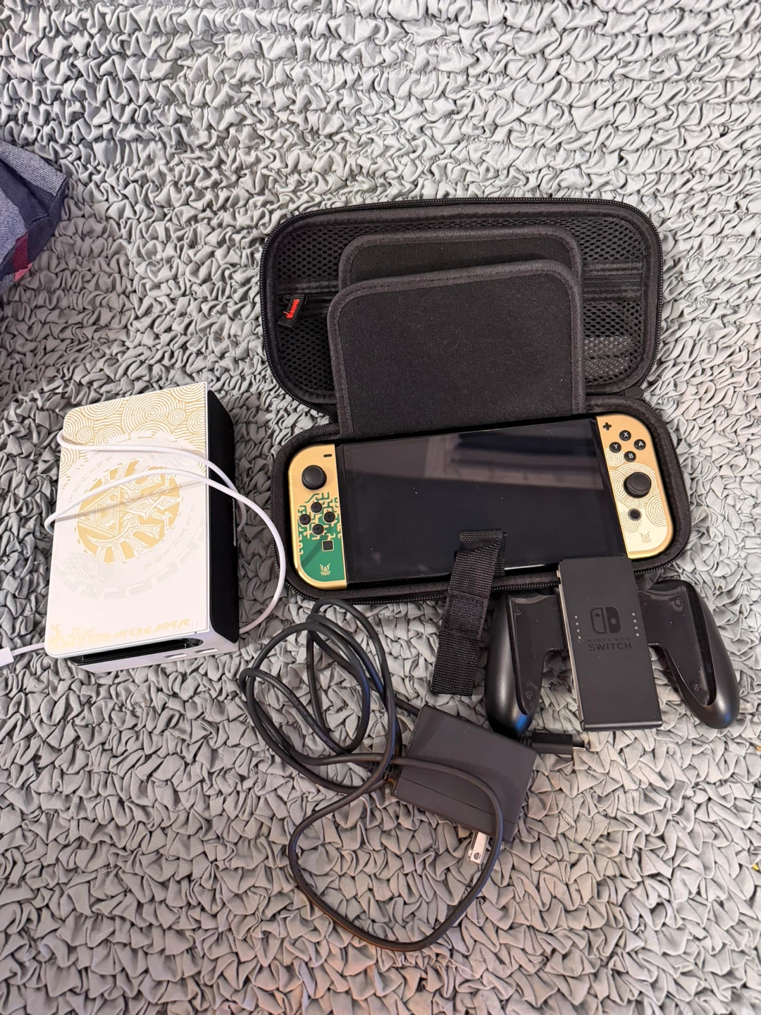 Nintendo Switch Console - Gold Edition