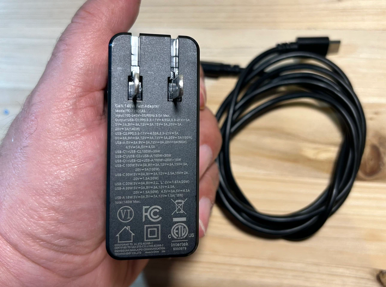 Nohon 140W GaN Fast Charger Adapter - photo 3