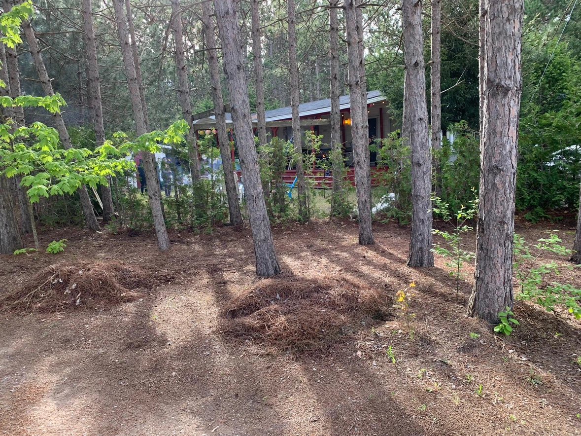 Corner lot!! 2004 Glen Trailer close to Wasaga Beach - photo 3