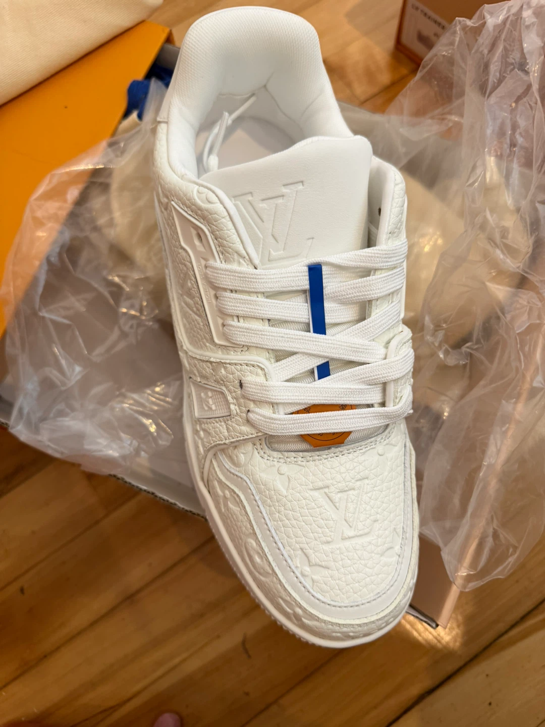 Louis Vuitton Sneakers Blanches - photo 3