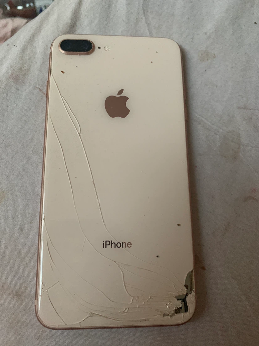 Apple iPhone 8 Plus - Rose Gold