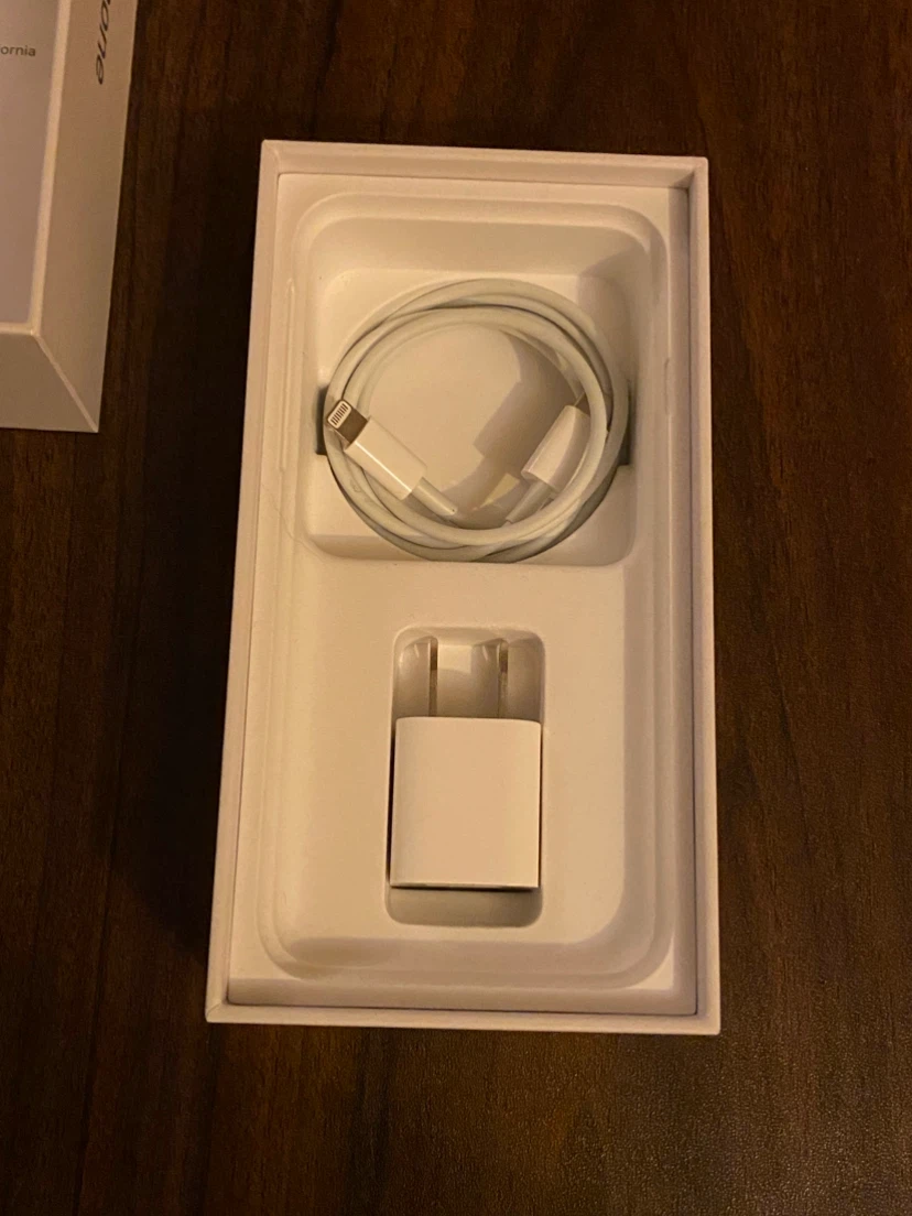 iPhone 8 - photo 4