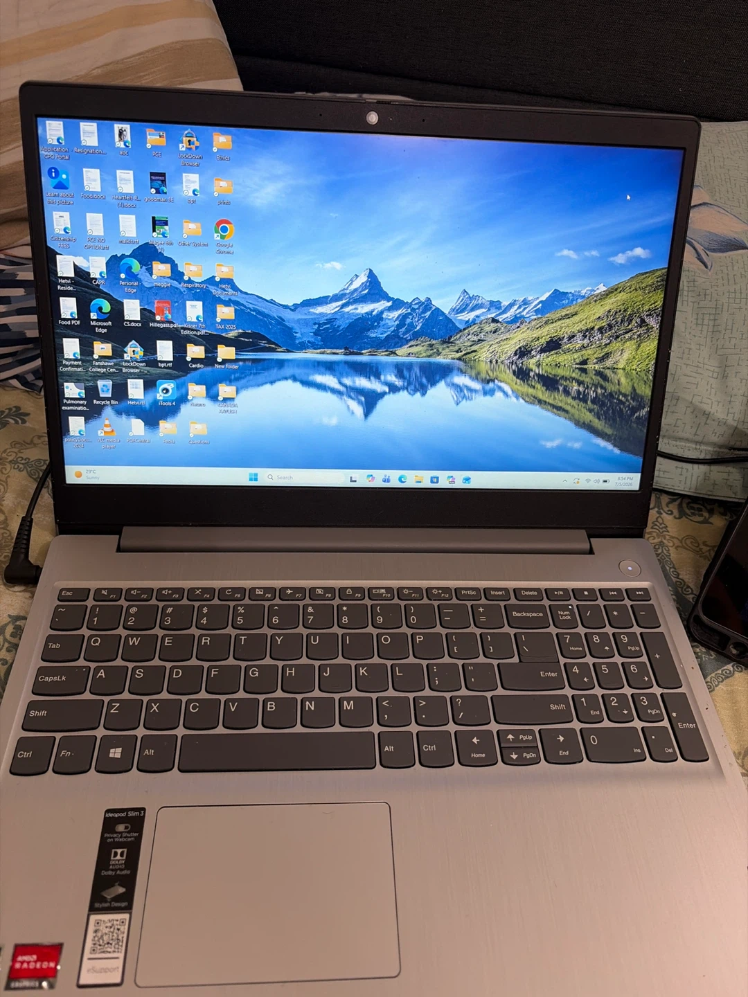 Lenovo IdeaPad 3 Laptop - photo 2