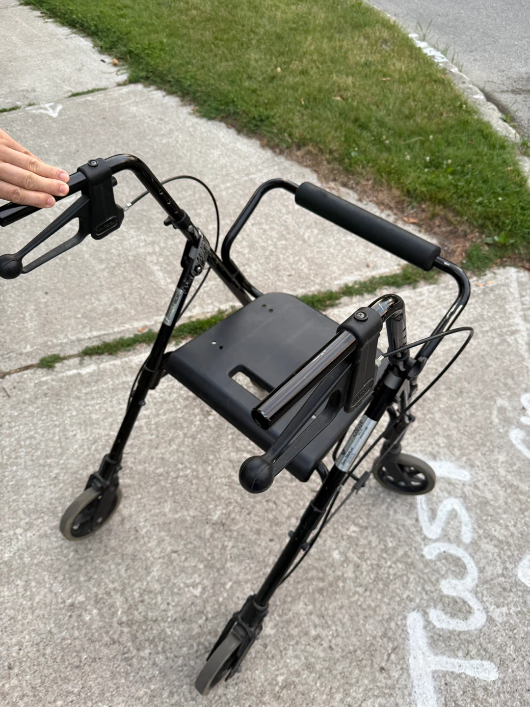 Dana Douglas 4200DX Rollator walker