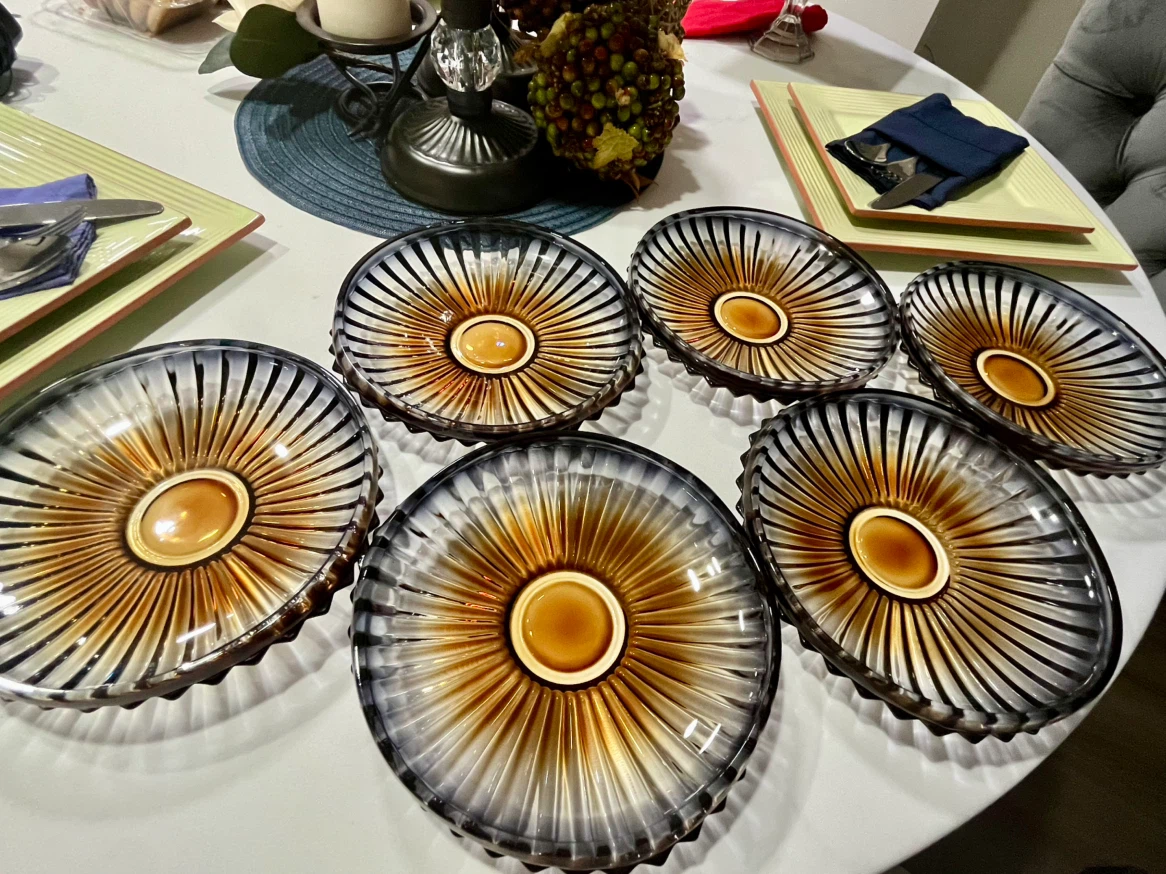 Vintage Smoked Glass Dessert / Salad plate Set of 6 - photo 3