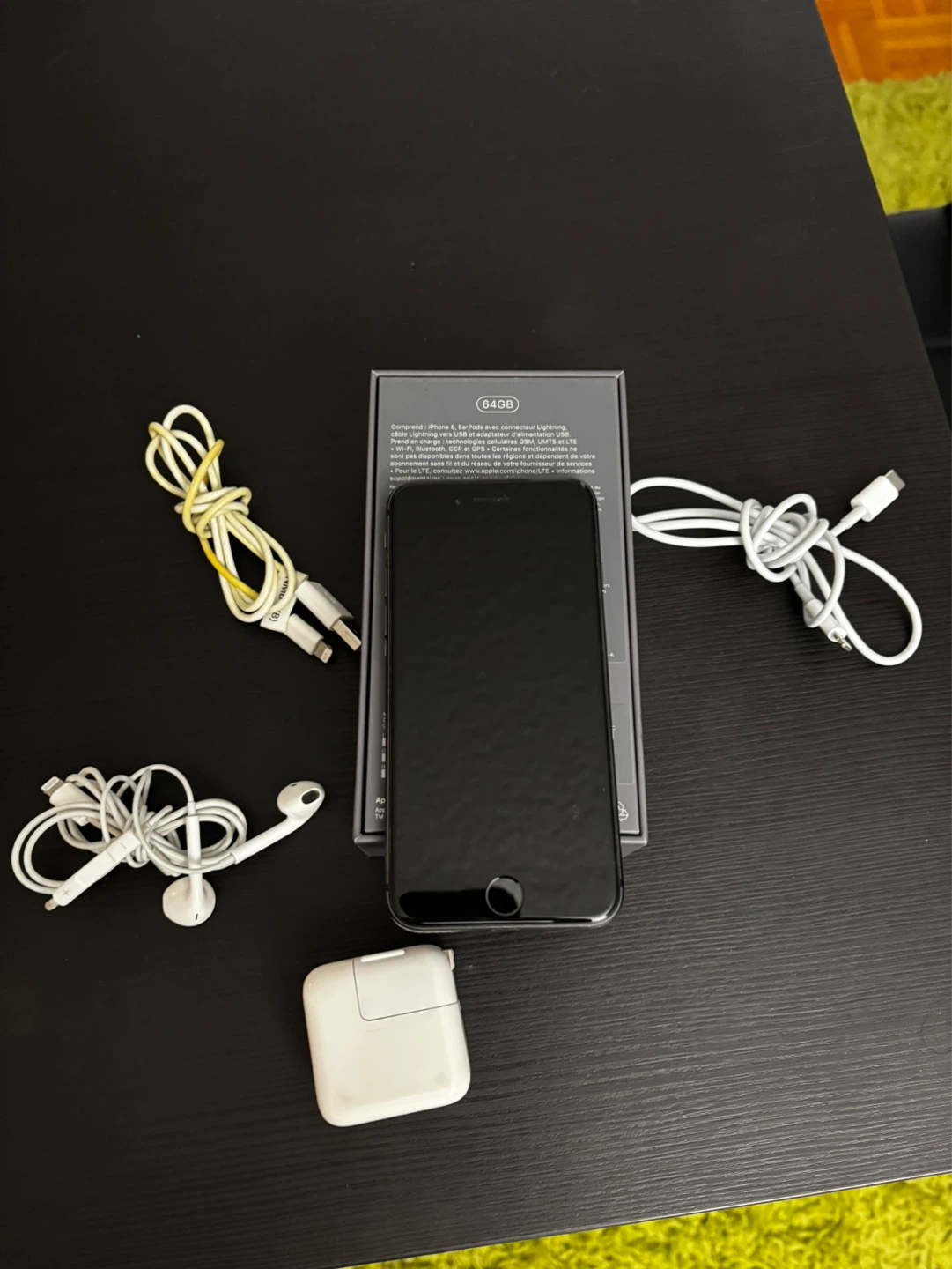 Apple iPhone 8 Space Grey 64GB with accessories - photo 3