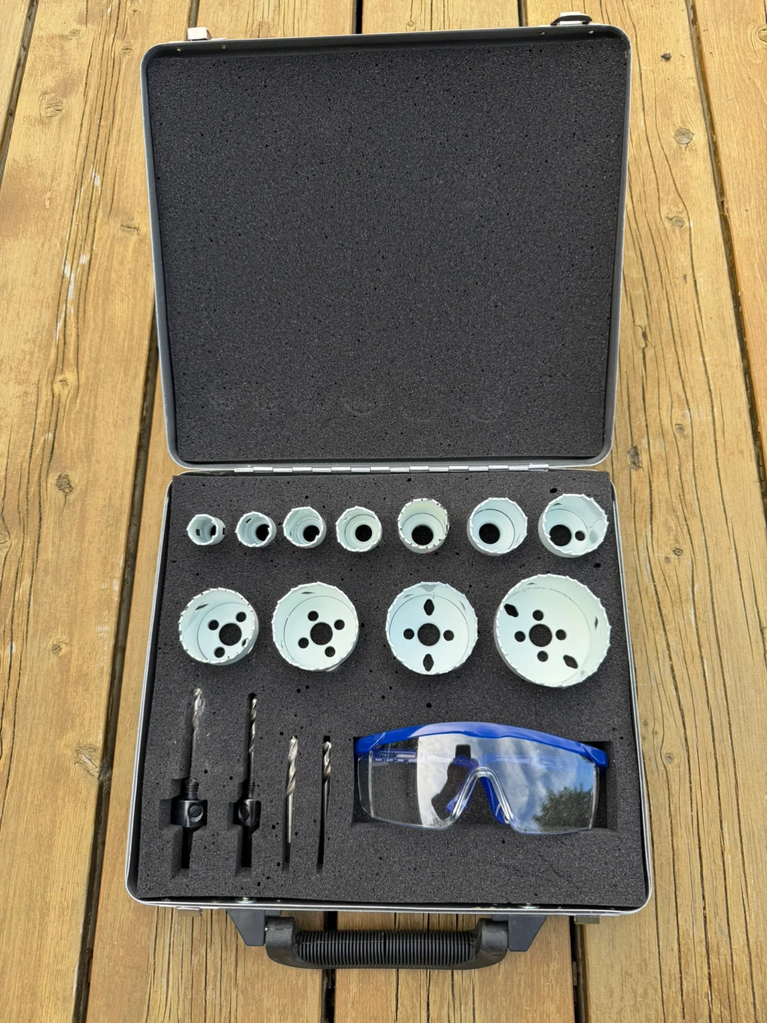Hole saw set