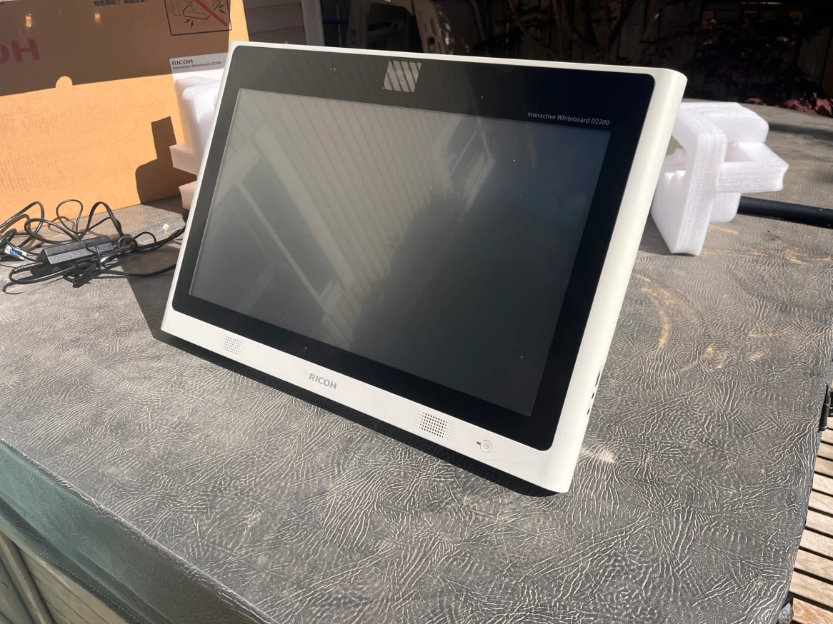 Ricoh Interactive Whiteboard D2200 - photo 5
