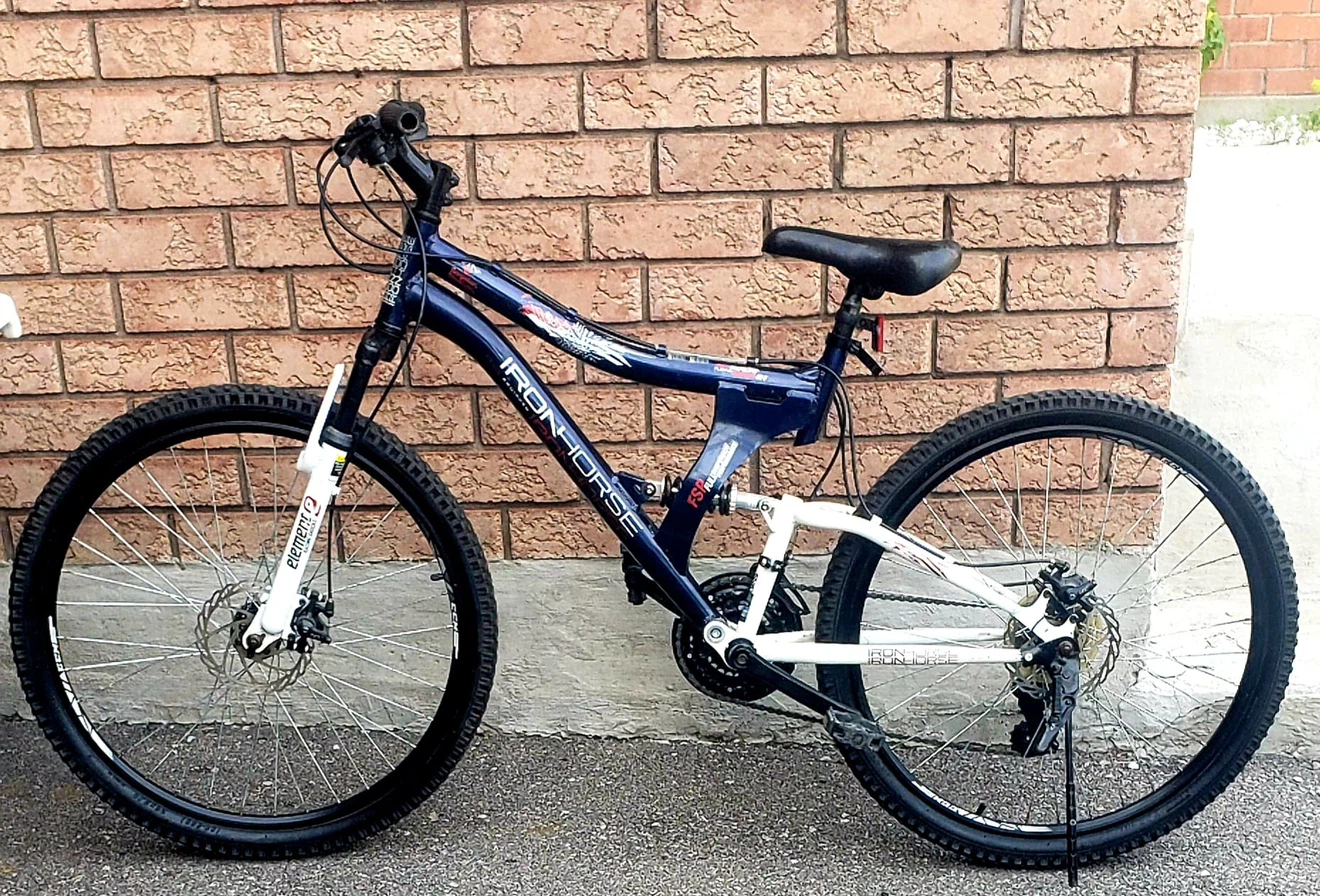 Iron Horse Full Suspension Mountain Bike