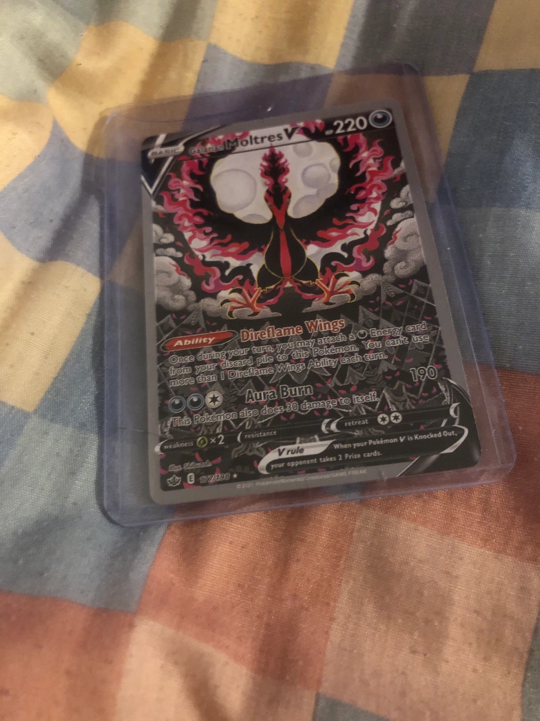 Pokemon Moltres V Card