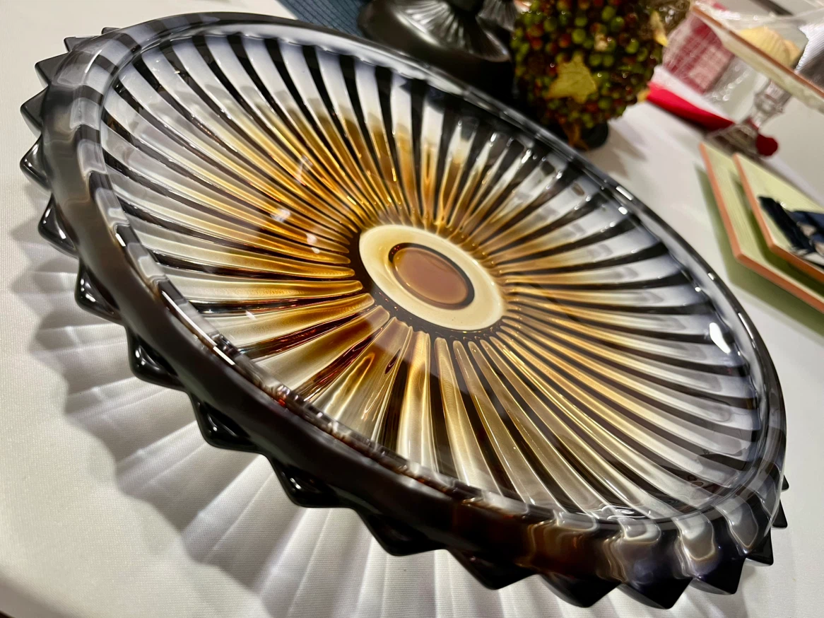 ✨ Stunning Vintage Smoked Art Glass Serving Platter