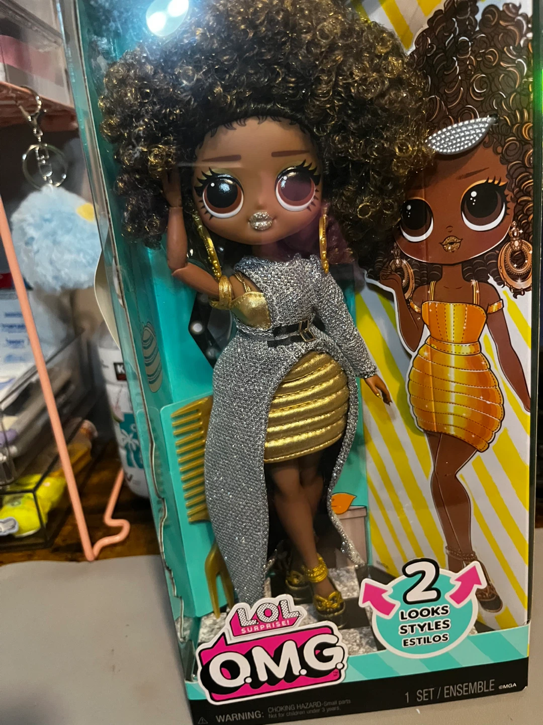 L.O.L. Surprise! O.M.G. Royal Bee Fashion Doll - photo 5
